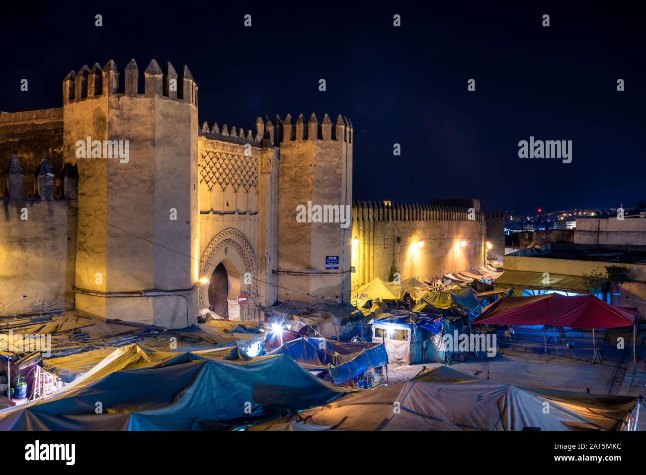 Les murs de la ville de Fes au Maroc. Banque D'Images