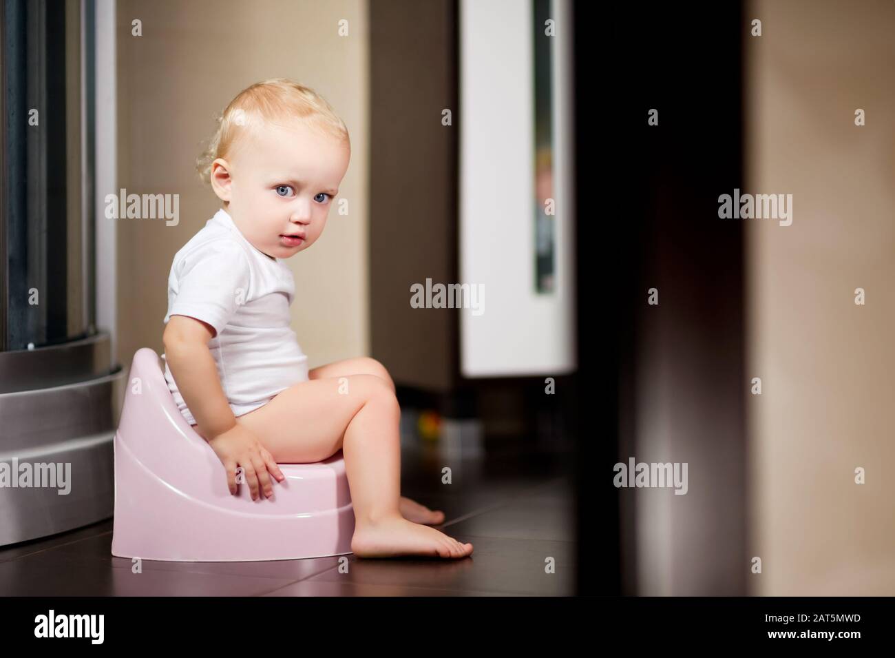 Apprentissage De La Proprete Banque D Image Et Photos Alamy