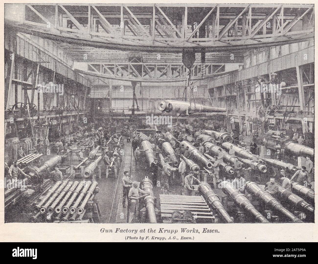 Photo noir et blanc vintage de la fabrique de pistolet à Krupp Works à Essen Banque D'Images