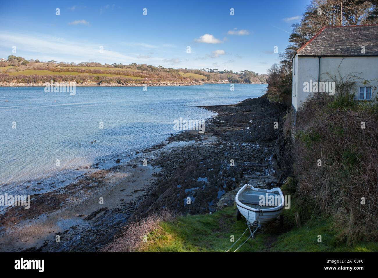 Chenil Cottages sur la rivière Helford à Treath, Cornwall, Angleterre, Royaume-Uni Banque D'Images