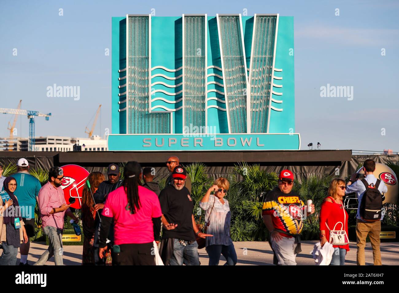 Centre-Ville De Miami, Floride, États-Unis. 30 janvier 2020. Un spectacle géant du Super Bowl LIV occupe une place centrale lors des activités du festival Super Bowl Live FAN au Bayfront Park dans le centre-ville de Miami, en Floride. Mario Houben/Csm/Alay Live News Banque D'Images