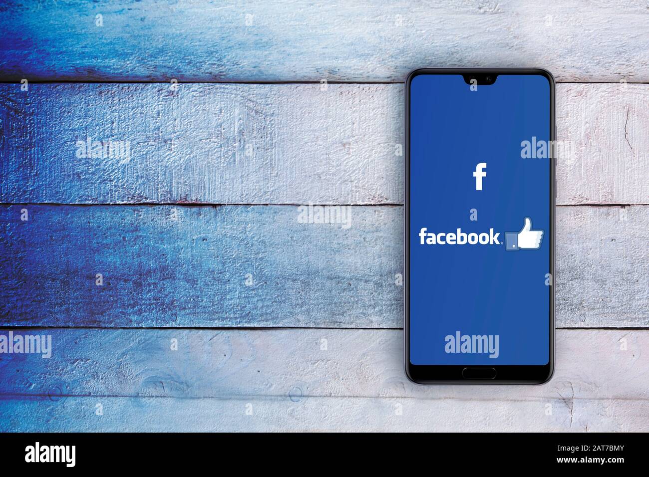 La Coma montagne dans les Pyrénées de Catalogne de la station de ski de Port del Comte. Espace de copie vide pour le texte de l'éditeur. Banque D'Images