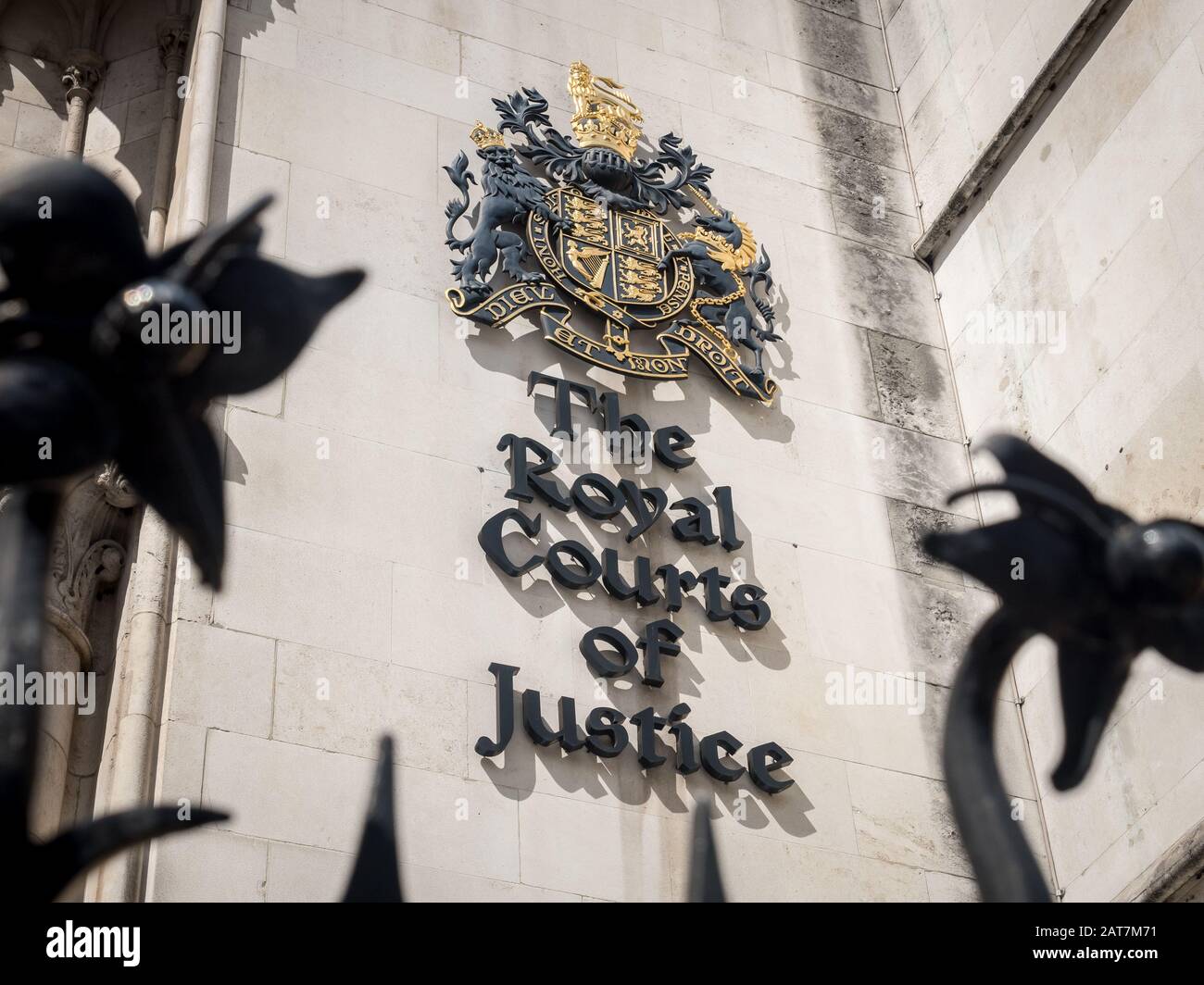 Les Cours Royales De Justice, Londres. Aussi connu sous le nom de tribunaux judiciaires, le bâtiment abrite la Haute Cour et la Cour d'appel. Banque D'Images