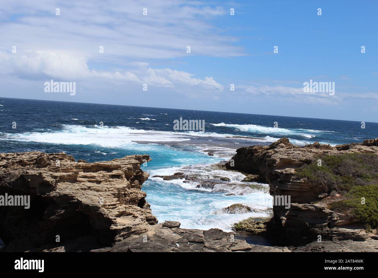 La mer sauvage autour de rottnest Island, Australie occidentale Banque D'Images