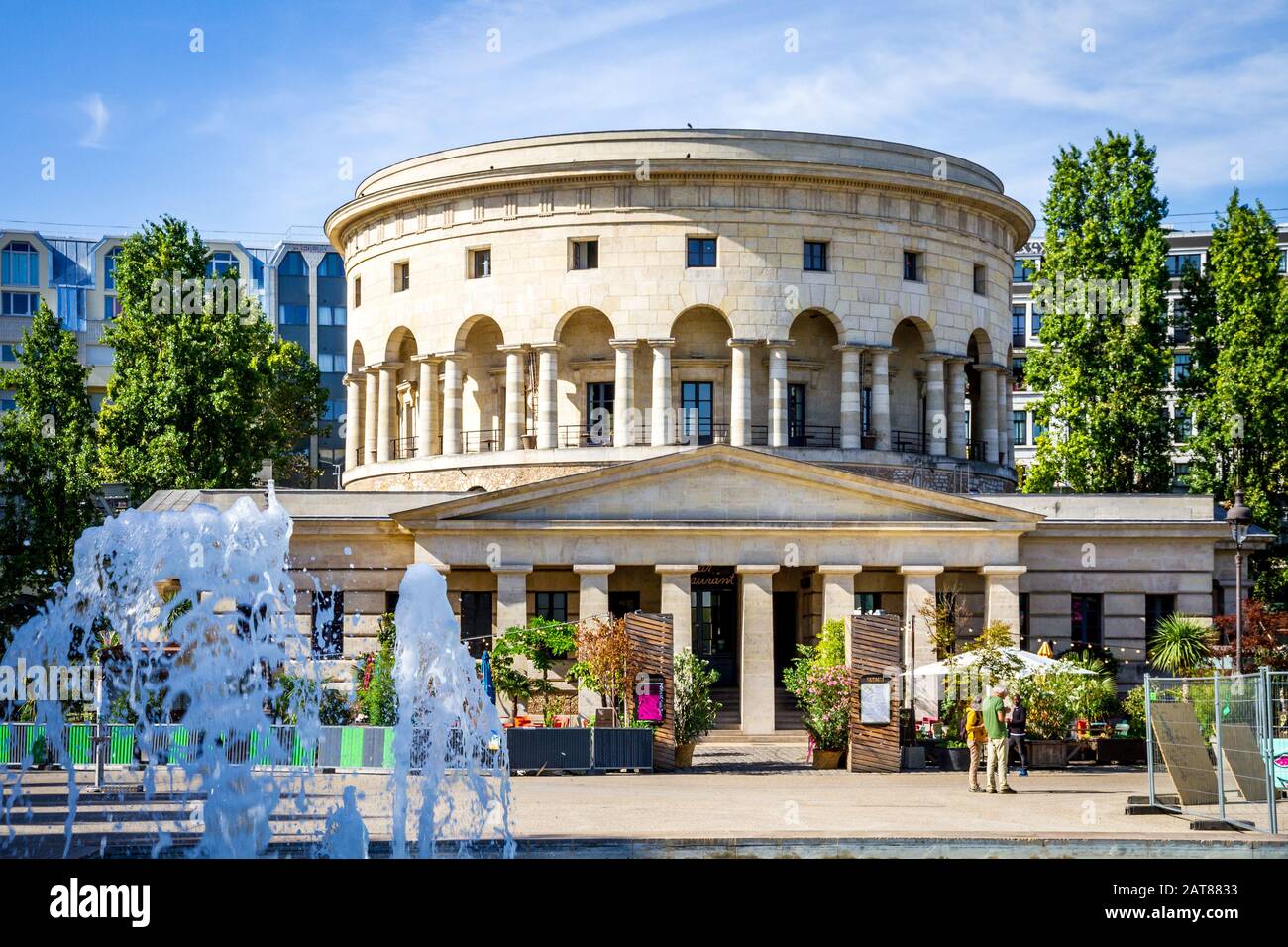 Paris/FRANCE - 6 SEPTEMBRE 2019 : Rotonde de la Villette, Stalingrad Place Banque D'Images