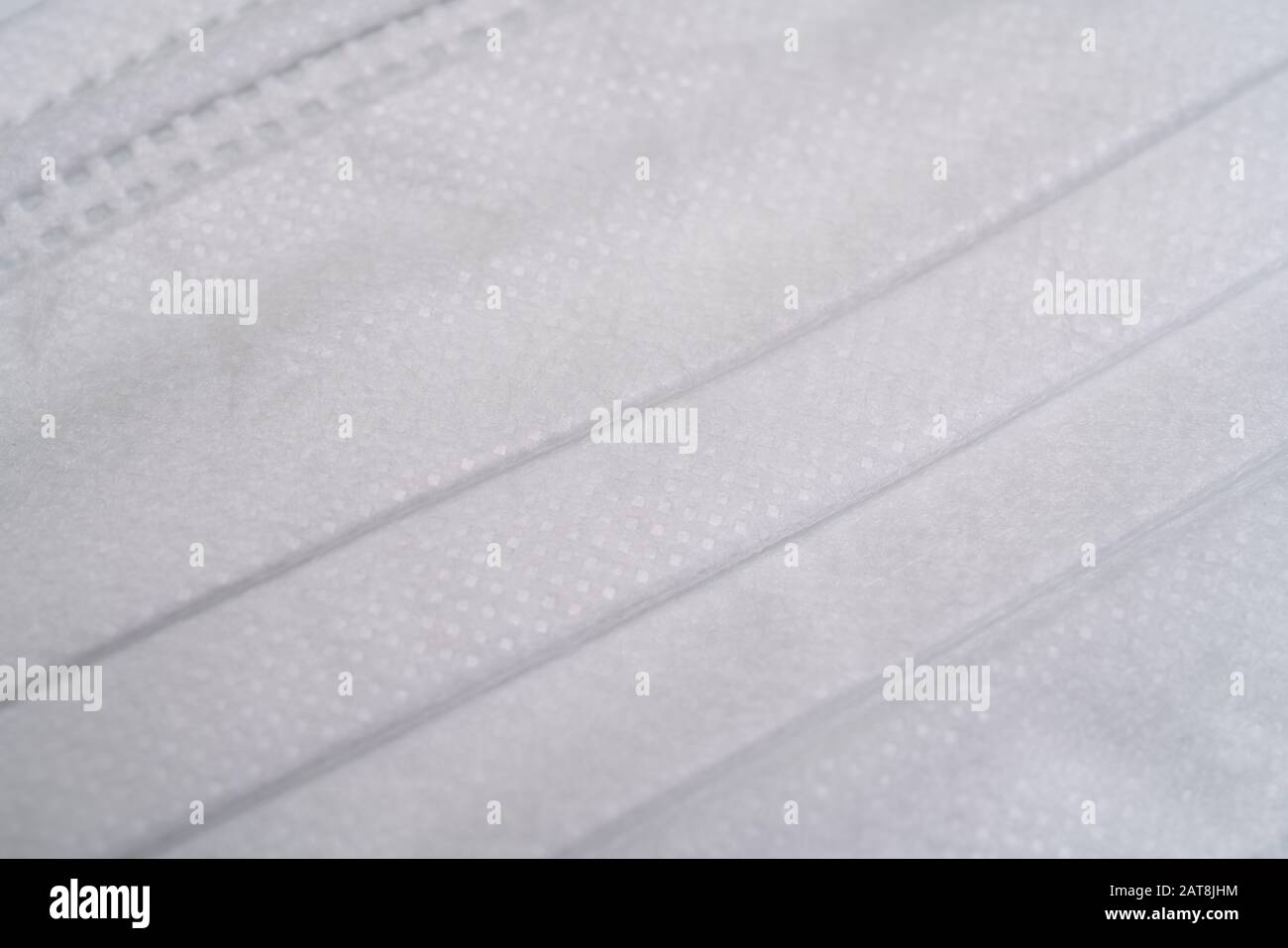 Masque médical de protection sur fond blanc. Banque D'Images