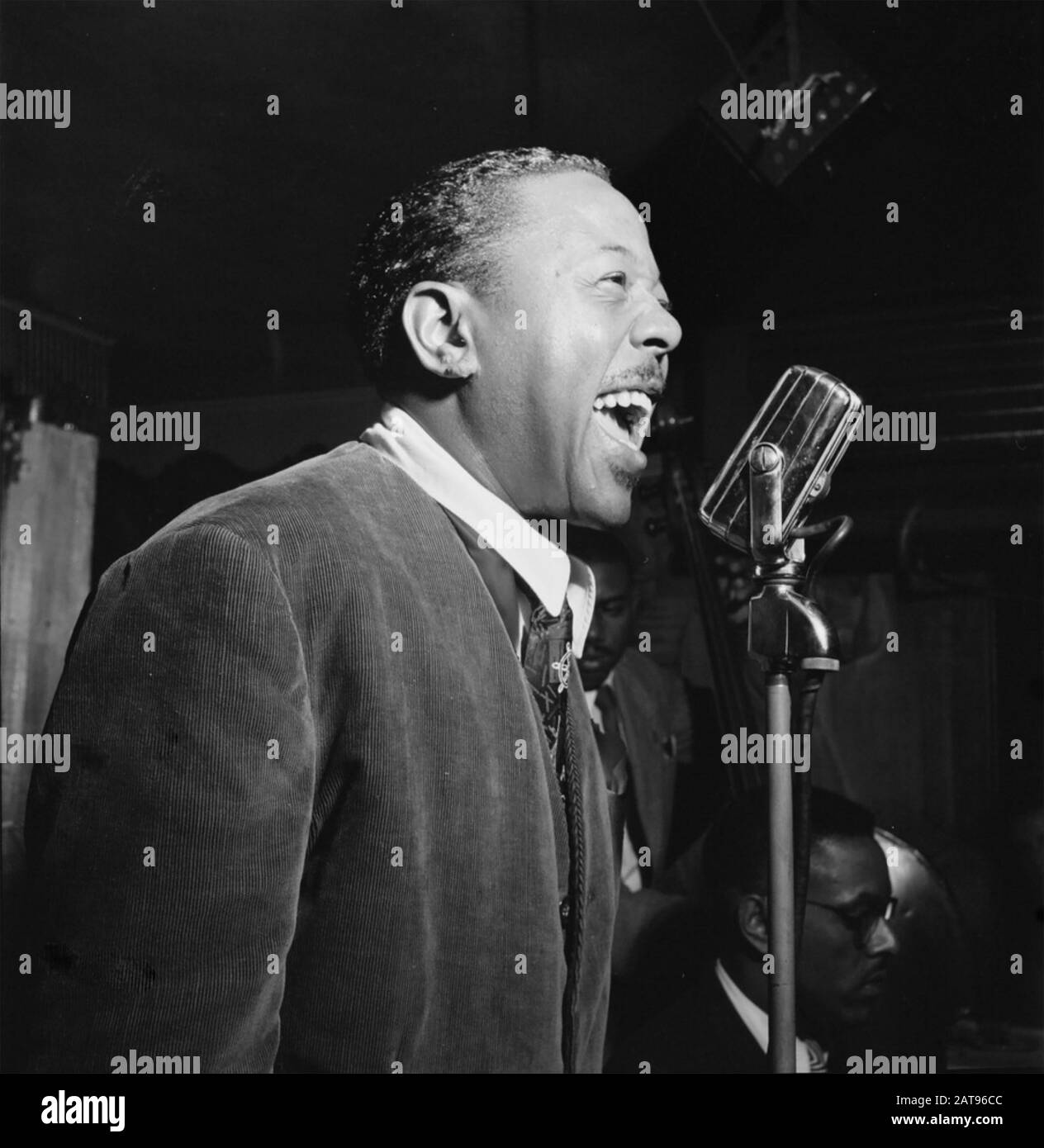 Roy ELDRIDGE (1911-1989) photo promotionnelle du trompettiste de jazz américain en 1946 Banque D'Images