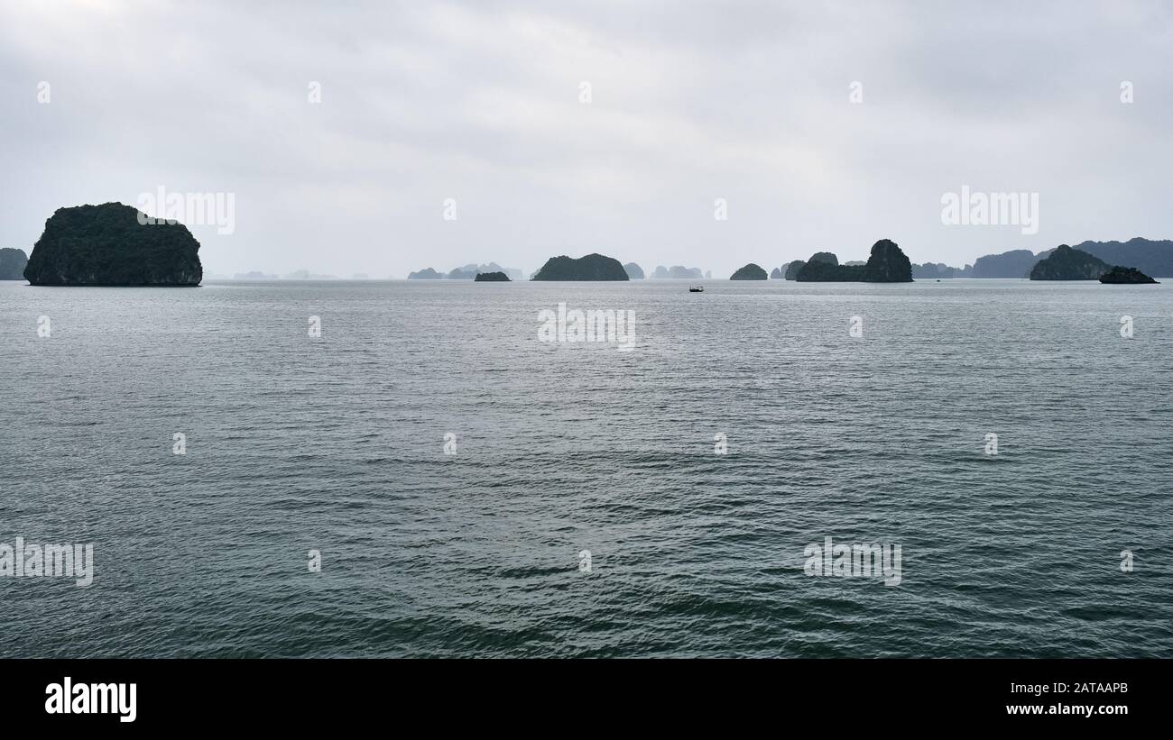 Vue panoramique sur mer contre Sky Banque D'Images