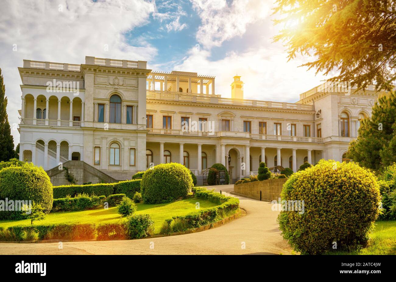 Palais Livadia près de la ville de Yalta, Crimée, Russie. Le palais de Livadia était une retraite d'été du dernier tsar russe, Nicholas II La Conférence De Yalta L'Était Banque D'Images