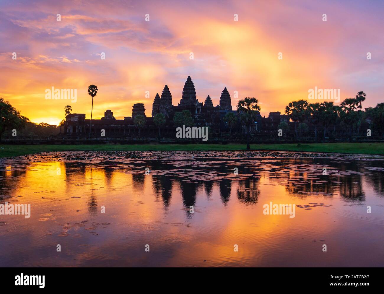Lever du soleil sur Angkor Wat, Siem Reap, Cambodge Banque D'Images