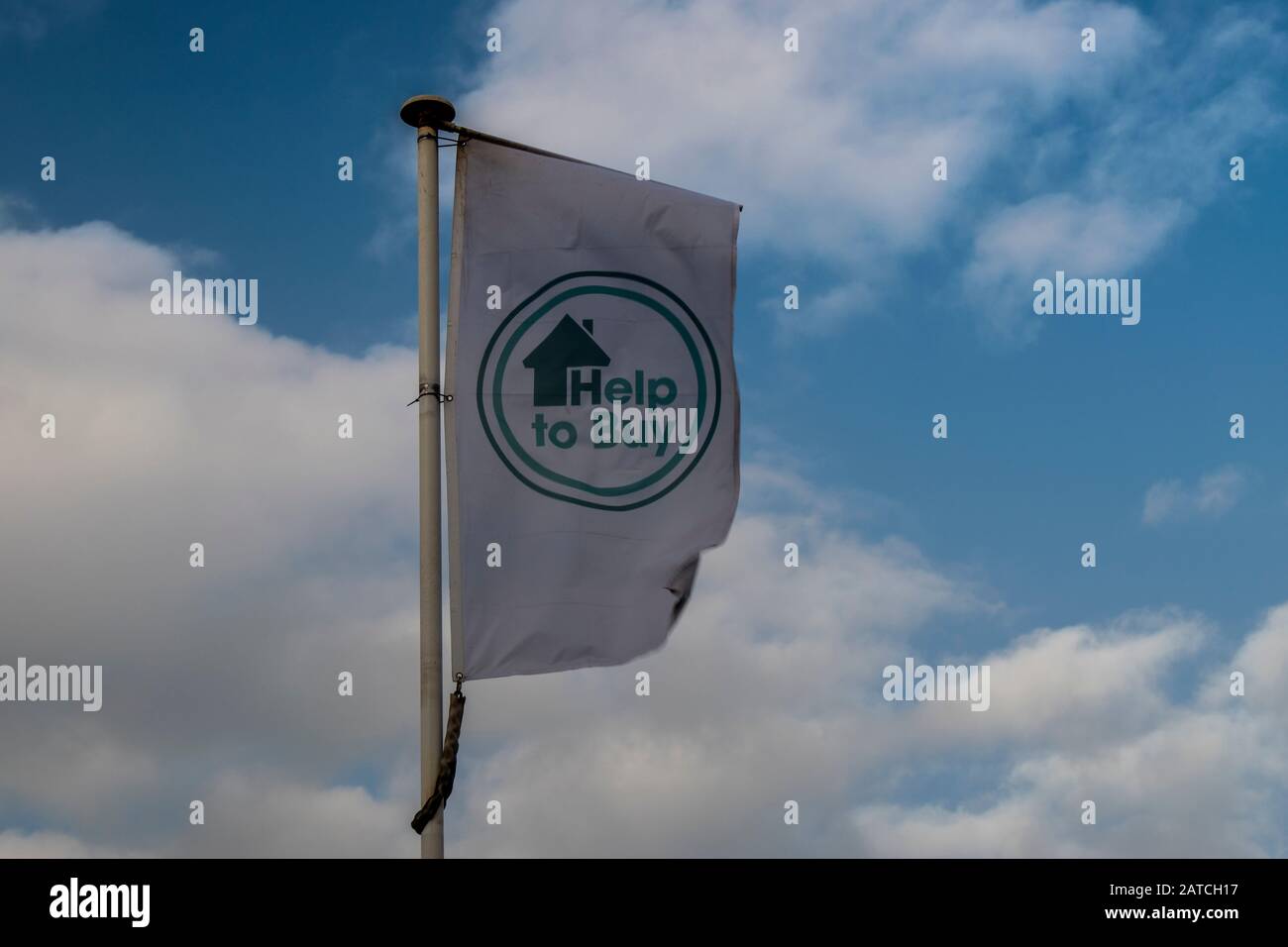 Bognor Regis, West Sussex, Royaume-Uni, 01 février 2020, aide à acheter un drapeau publicitaire qui est un programme gouvernemental pour aider les jeunes à commencer sur la propriété Banque D'Images