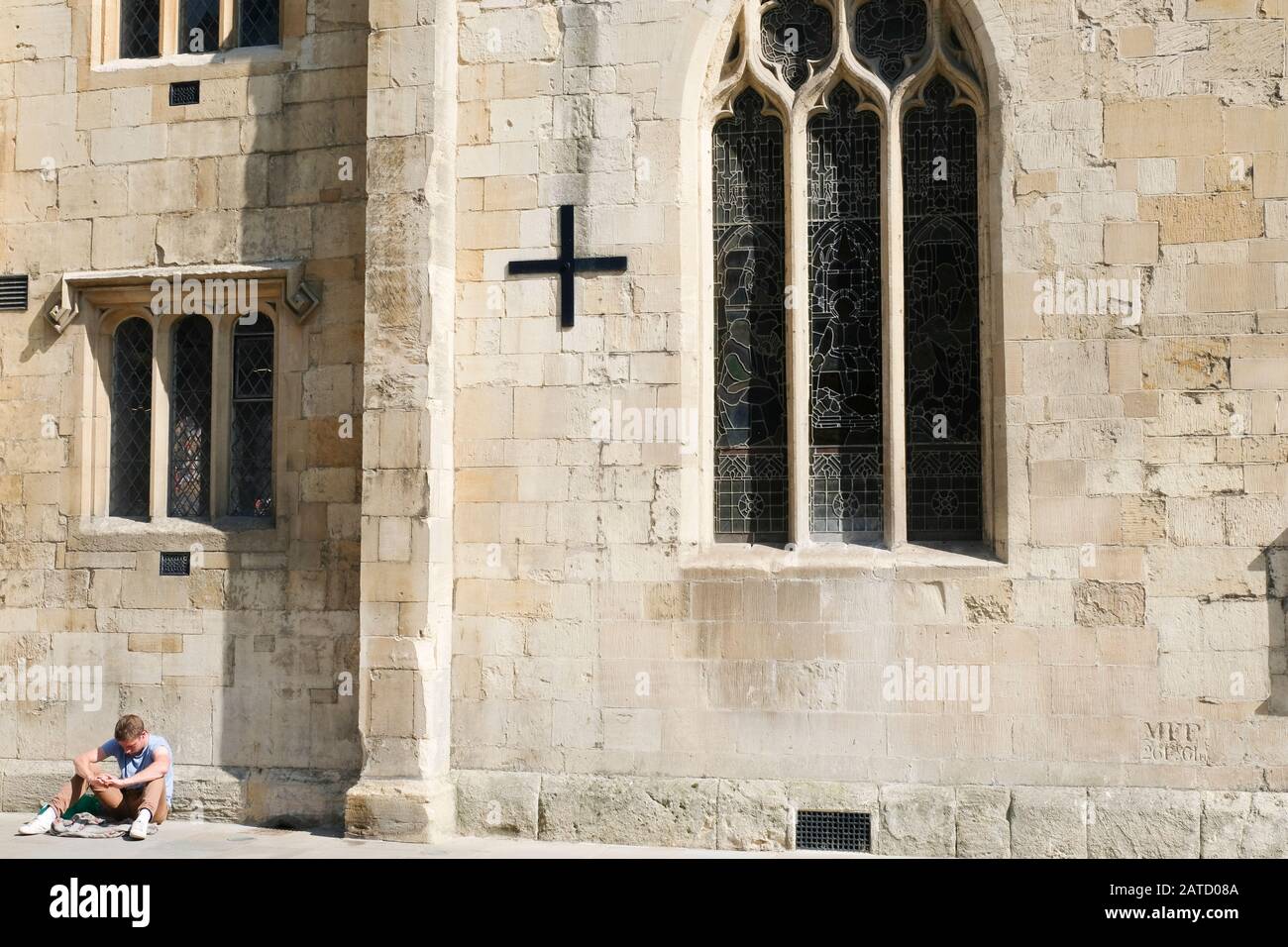 Église St Mary de Crypt dans le centre-ville de Gloucester avec la salle scolaire originale de l'école Crypt. Site de la première école du dimanche fondée . Banque D'Images