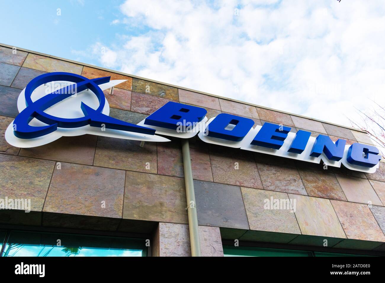 Logo Boeing chez Boeing HorizonX, Boeing Next, immeuble de bureaux Aurora Flight Sciences dans la Silicon Valley - Menlo Park, Californie, États-Unis - 2019 Banque D'Images
