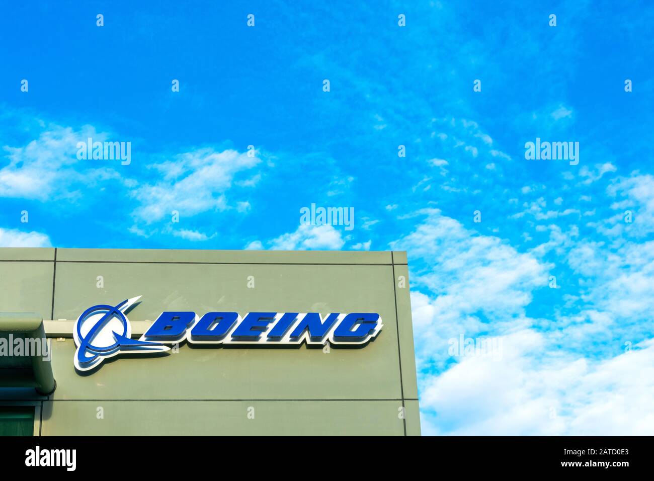 Logo Boeing chez Boeing HorizonX, Boeing Next, immeuble de bureaux Aurora Flight Sciences dans la Silicon Valley - Menlo Park, Californie, États-Unis - 2019 Banque D'Images