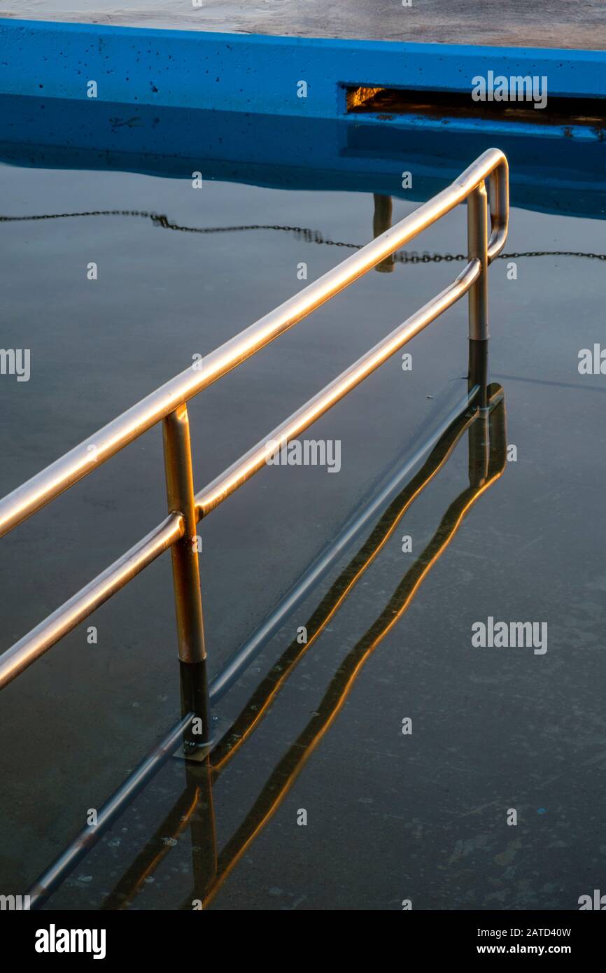 Tôt le matin sur les Plages du nord de Sydneys Banque D'Images