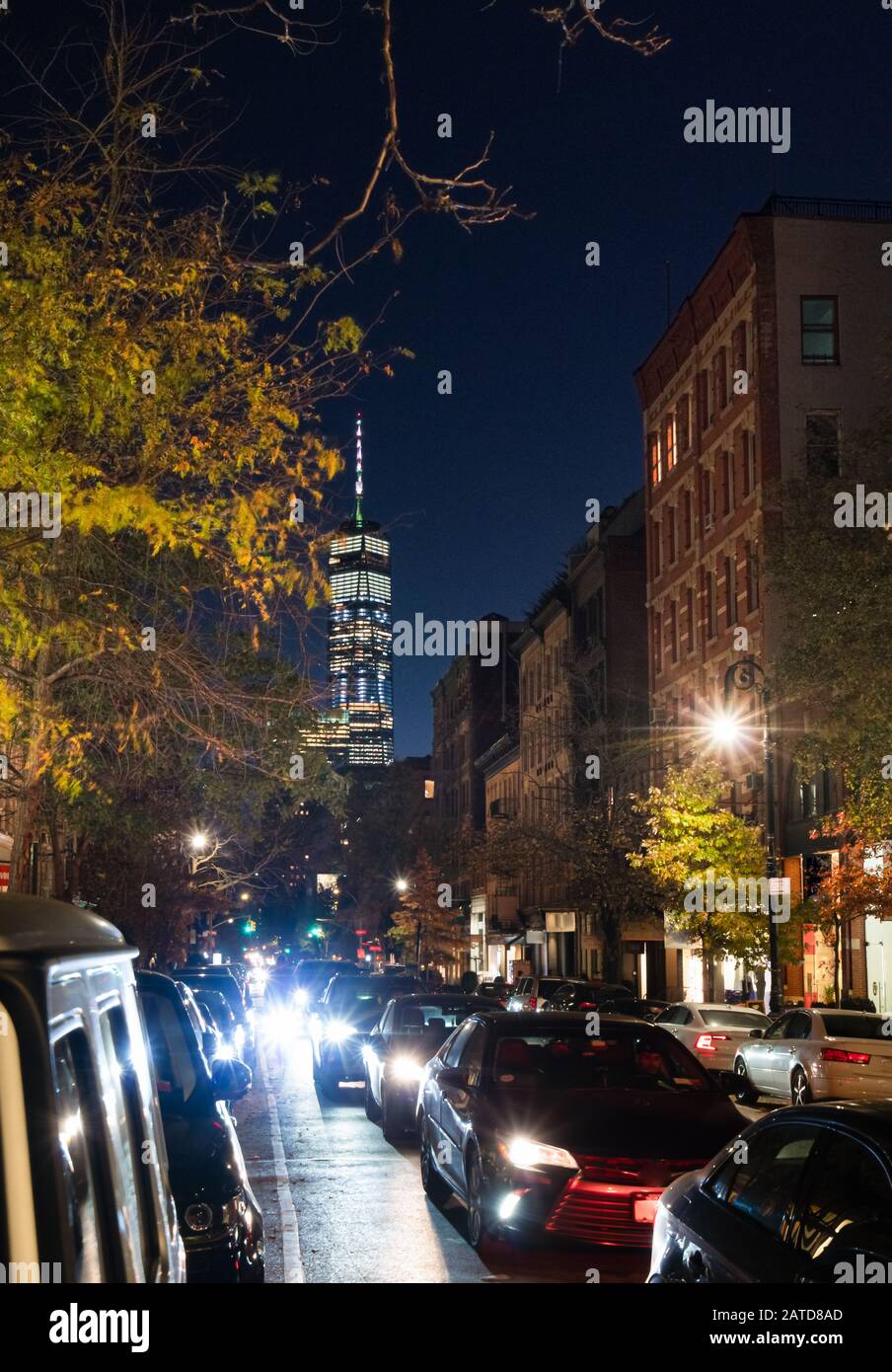 Vue de nuit W Broadway Street à Soho, New York. Banque D'Images