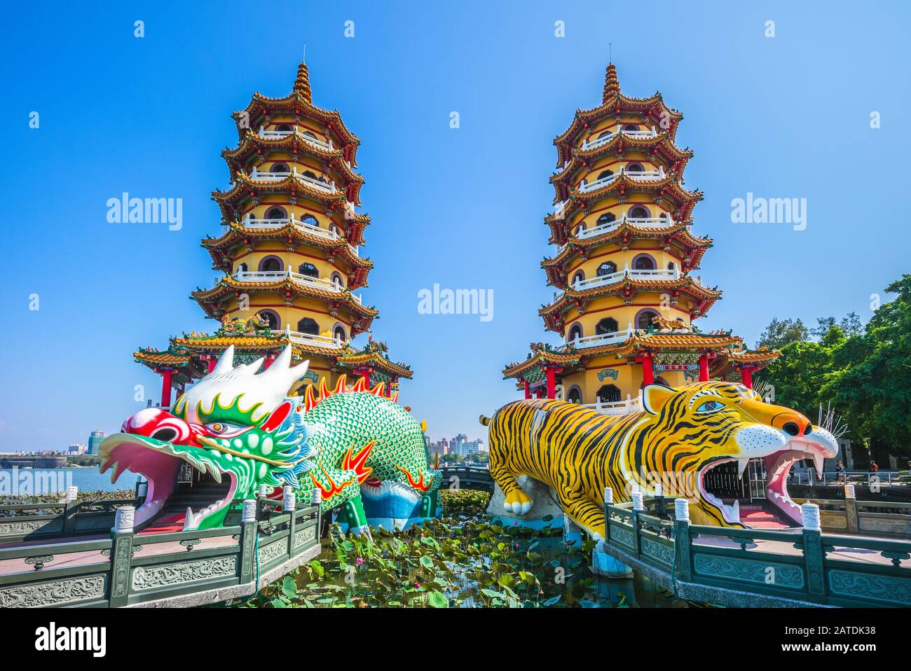 Tigre Dragon Tower à Kaohsiung, Taiwan Banque D'Images