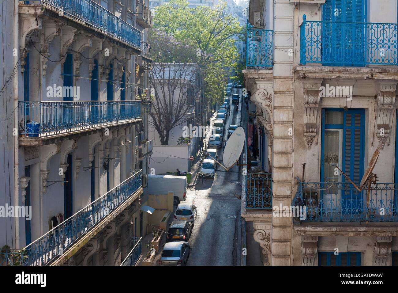 L'architecture française est répandue dans toute la ville d'Alger, preuve de l'aventure coloniale française en Algérie Banque D'Images