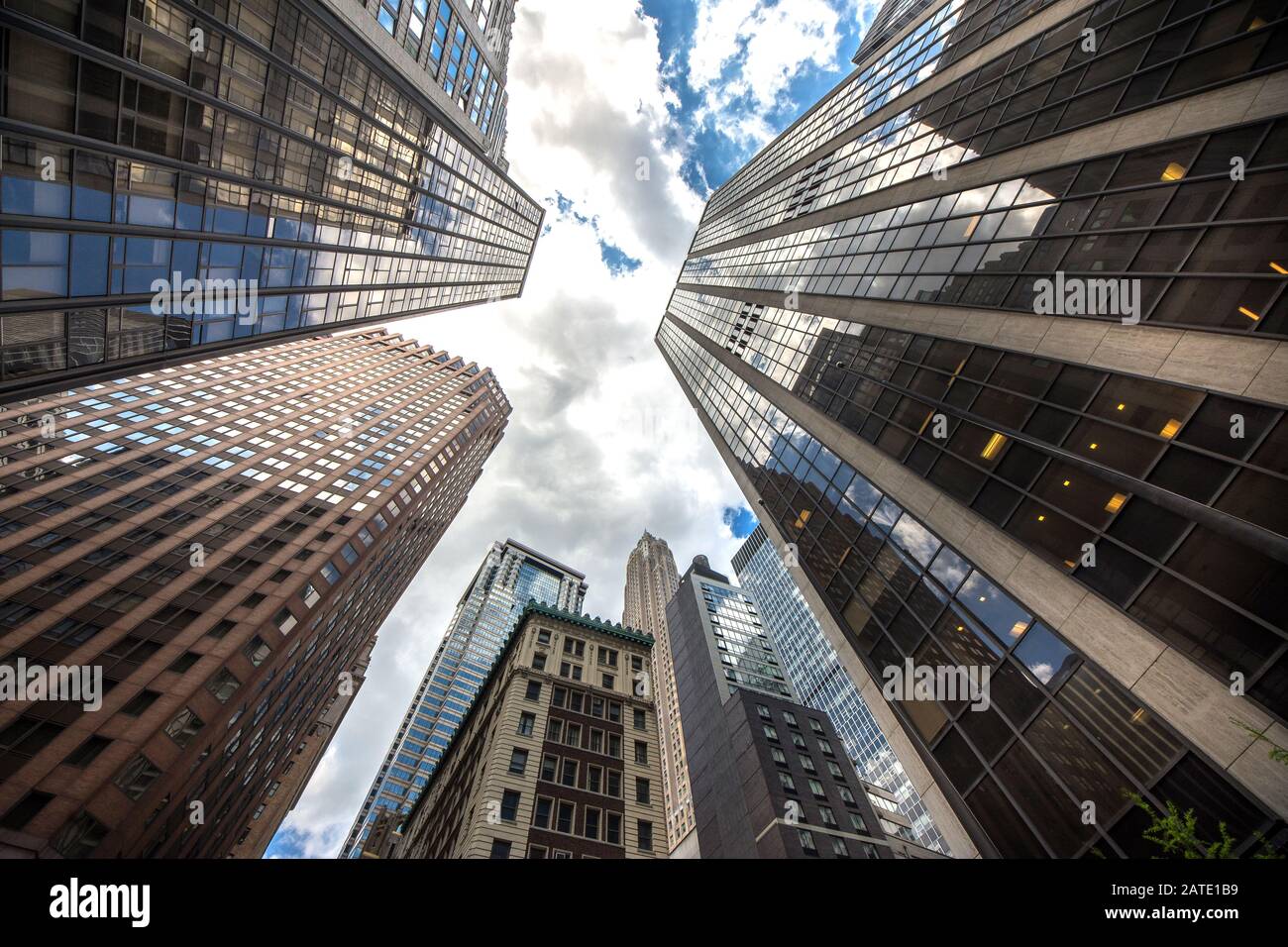 Vue sur le bâtiment du gratte-ciel du centre-ville de New york. New York, États-Unis Banque D'Images