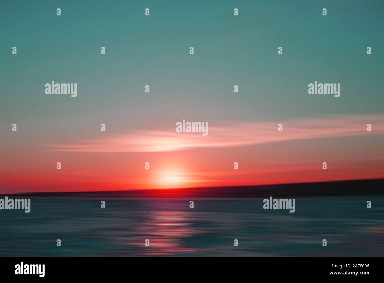 Coucher de soleil bleu et rose coloré sur le fleuve Saint-Laurent Banque D'Images