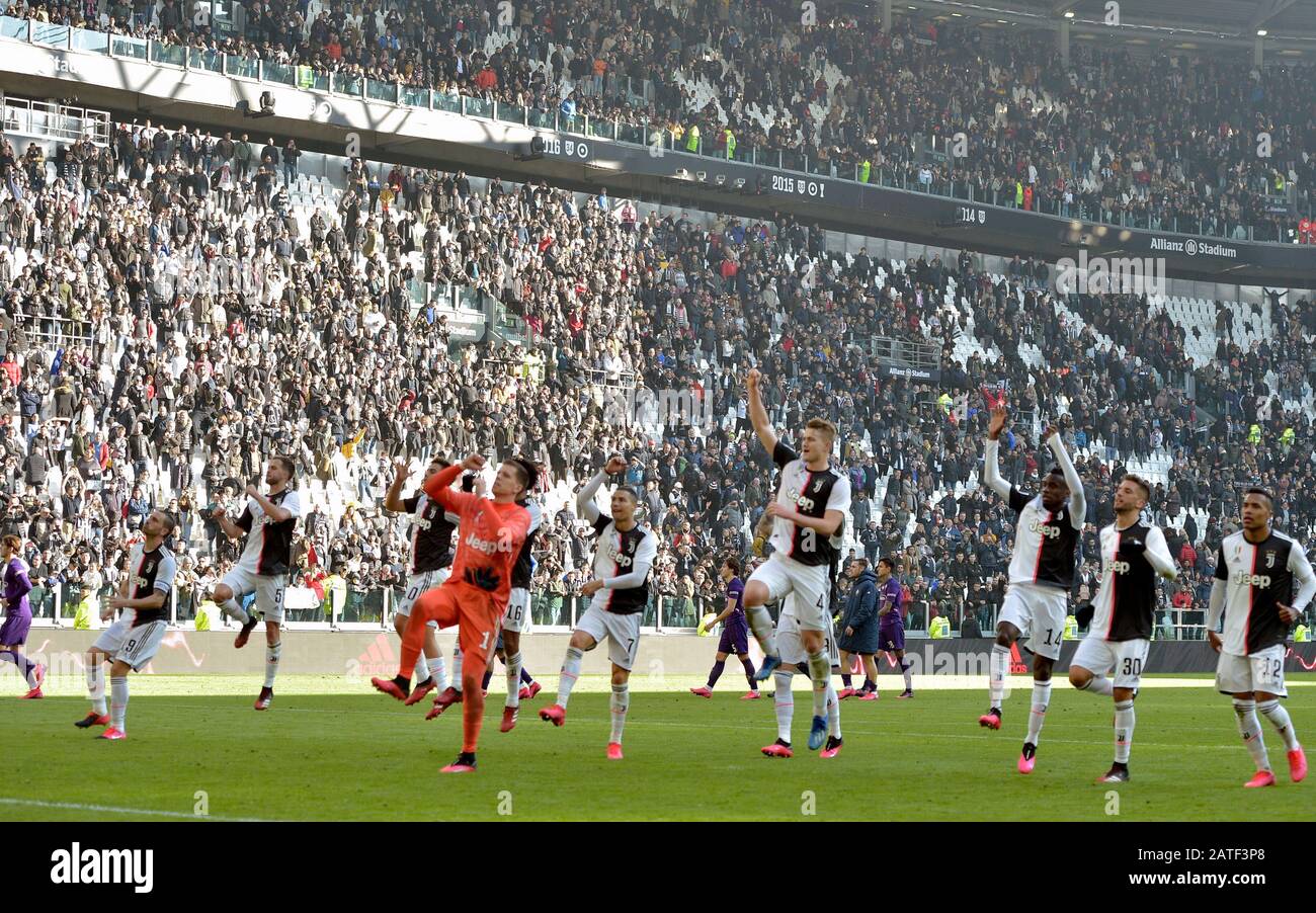 Stade Allianz, Turin, Italie. 2 février 2020. Série A Football, Juventus versus Fiorentina ; les joueurs Juventus célèbrent leur victoire à la fin du match Credit: Action plus Sports/Alay Live News Banque D'Images