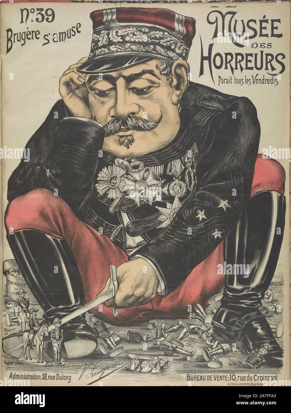 Musée des Horreurs - No. 39 Brugère s’amuse - 1900 - Lenepveu, V. - Caricature d’Henri-Joseph Brugere (1841-1918) vêtue d’un uniforme d’officier jouant avec des soldats en peluche. Brugere fut gouverneur militaire de Paris de 1899 à 1900. Couleur de la main. Banque D'Images