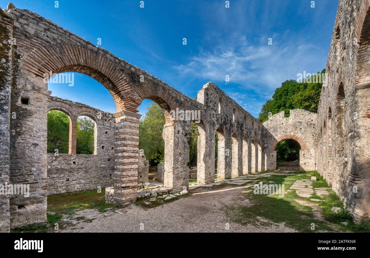 Grande Basilique, 6e siècle, au site archéologique de Butrint, Site du patrimoine mondial de l'UNESCO, de l'Albanie Banque D'Images