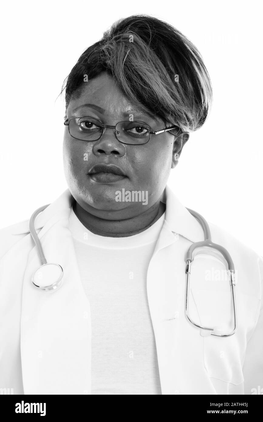 Visage de femme africaine noire gras médecin portant des lunettes Banque D'Images