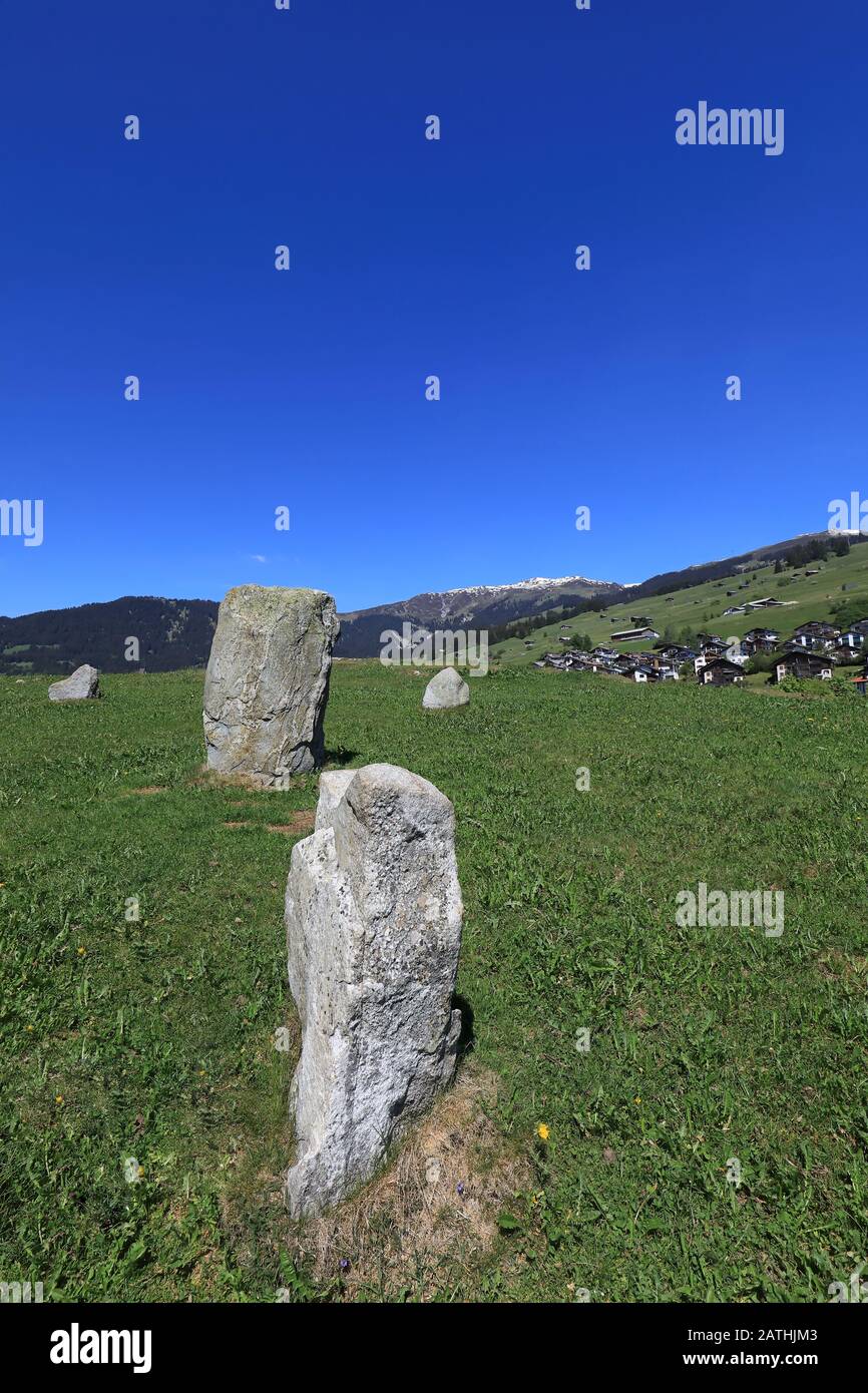 Site en pierre mégalithique près du village de Falera, Suisse Banque D'Images