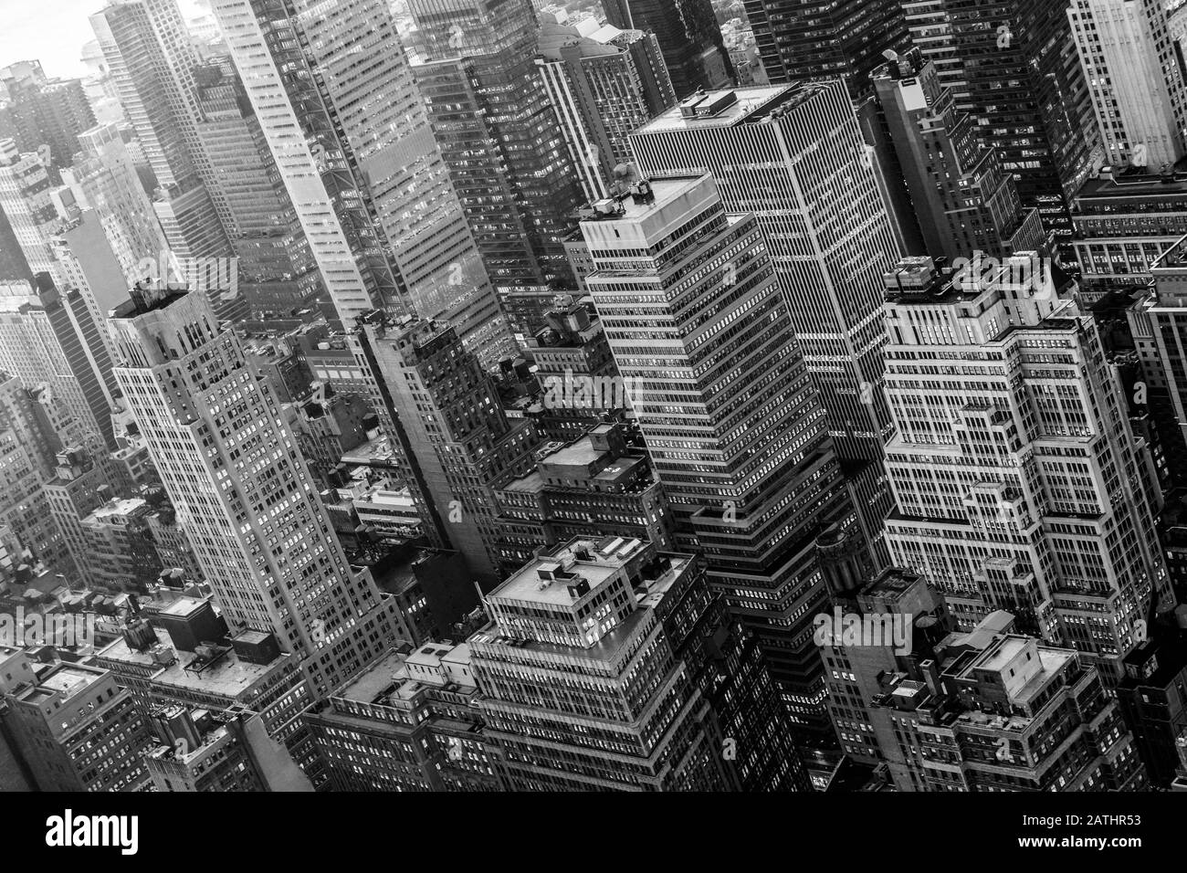 Vue aérienne sur la ville de New York avec les gratte-ciel urbains du centre-ville de Manhattan, New York City, États-Unis. Banque D'Images