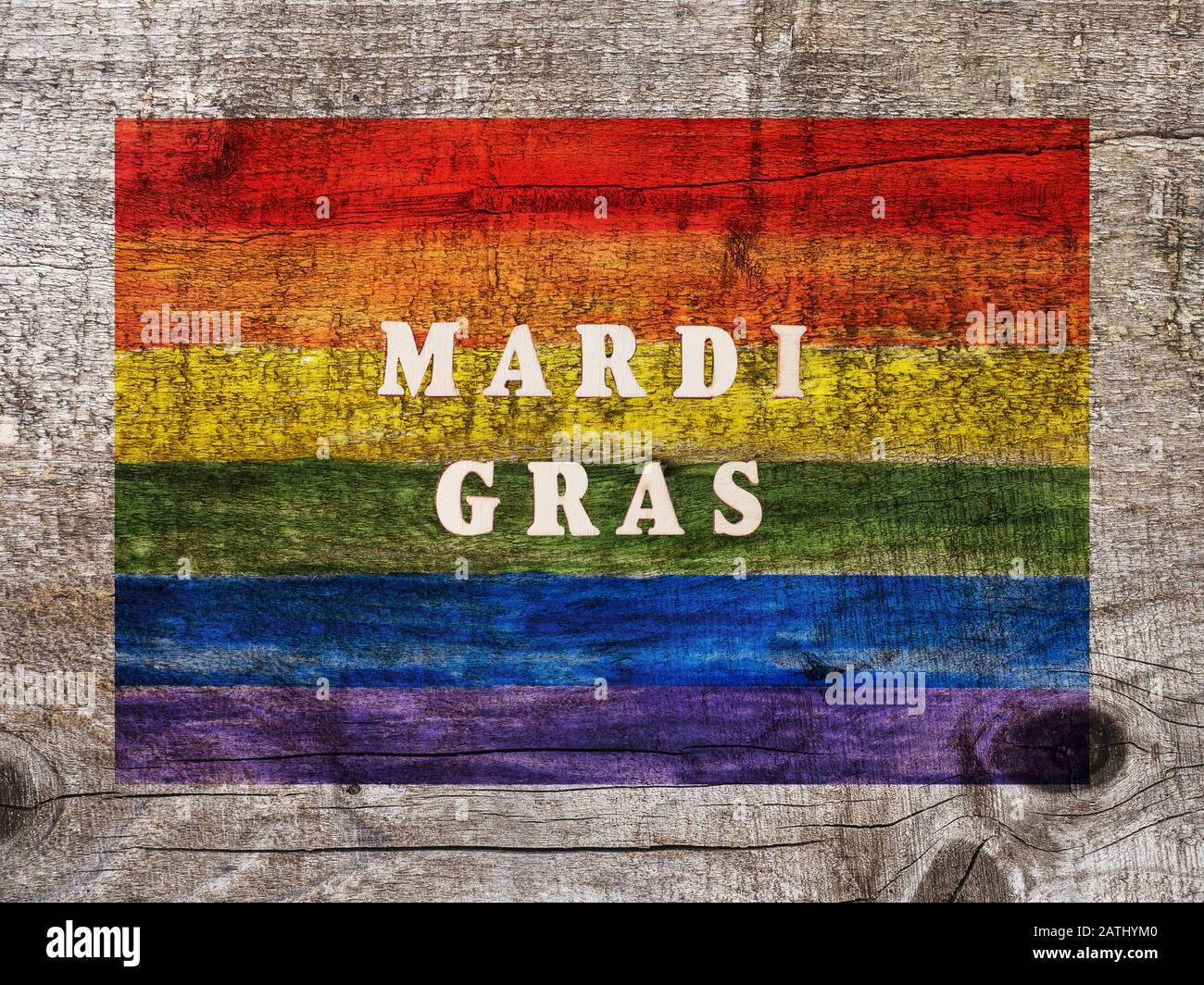 Belle carte postale avec un drapeau arc-en-ciel. Vue de dessus Banque D'Images