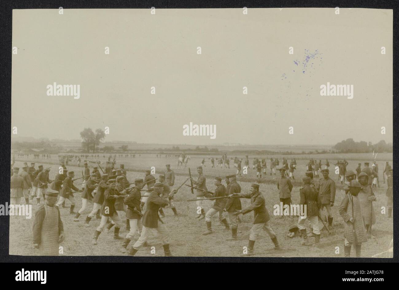 Description: Coaching de babaïonnette soldats allemands Date: {1914-1918}  mots-clés: Baisin combat première guerre mondiale, soldats, entraînement  Photo Stock - Alamy