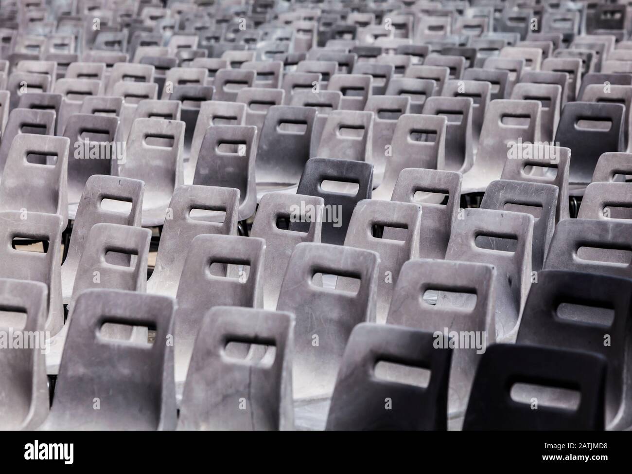 Chaises Sur La Place Saint-Peters, Cité Du Vatican, Rome, Italie. Banque D'Images