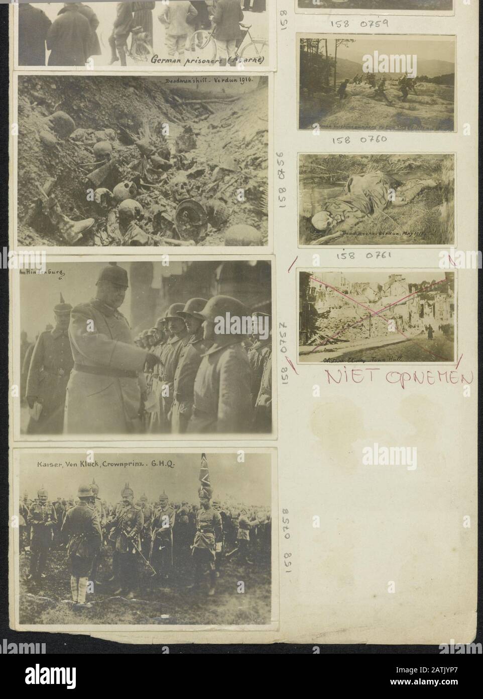 Description: Le commandant allemand du maréchal [Paul] von Hindenburg pour un groupe nommé aux soldats Date: {1914-1918} mots clés: Première Guerre mondiale, commandants, soldats Nom De La Personne: Hindenburg Paul von Banque D'Images