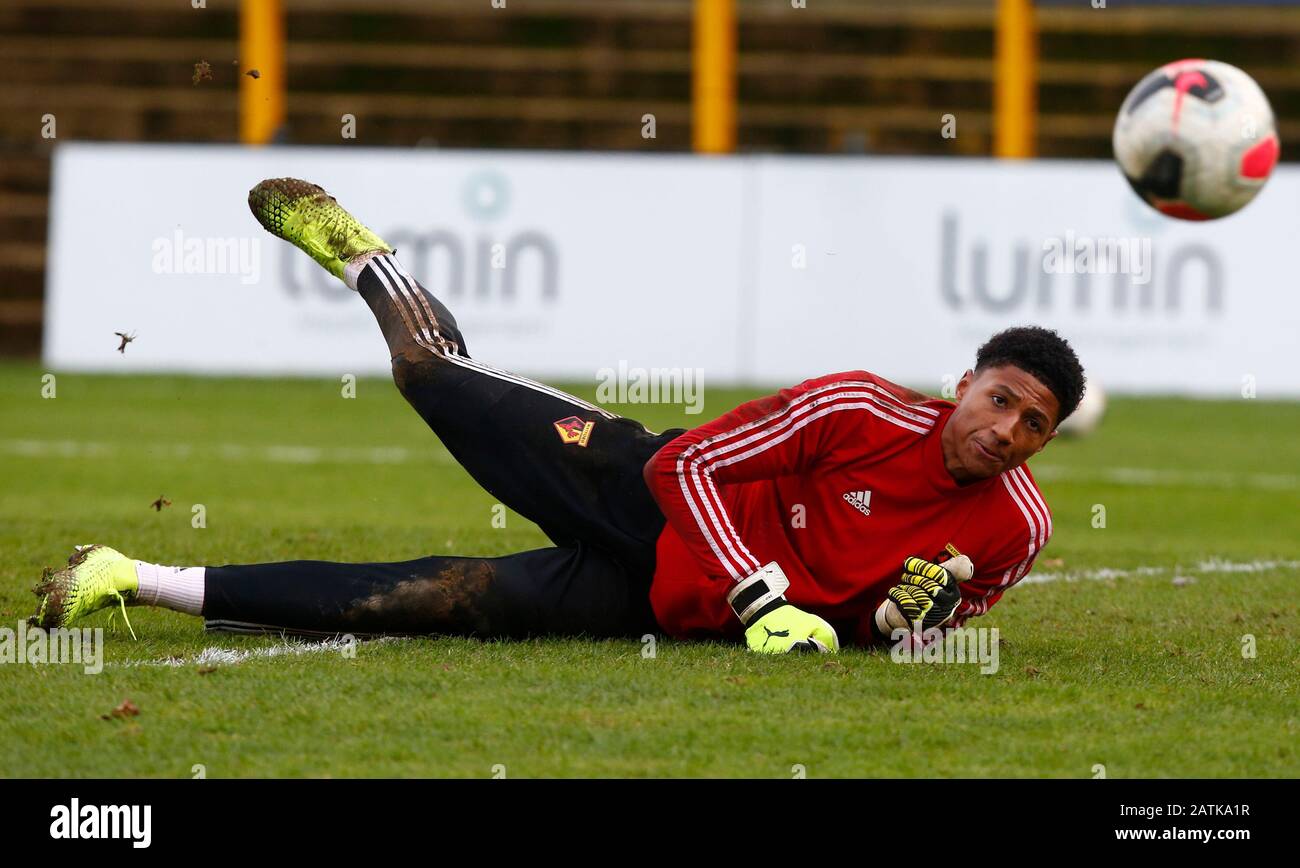 St.Albans, Royaume-Uni. 3 février 2020. St ALBANS, ANGLETERRE - FÉVRIER 03: Myles Roberts de Watford De Moins de 23 Ans pendant l'échauffement avant le match pendant la Ligue de développement professionnel entre Watford De Moins de 23 ans et Charlton Athletic De Moins de 23 ans le 03 Janvier 2020 au Clarence Park Stadium, St.Albans, Angleterre. Crédit: Action Foto Sport/Alay Live News Banque D'Images