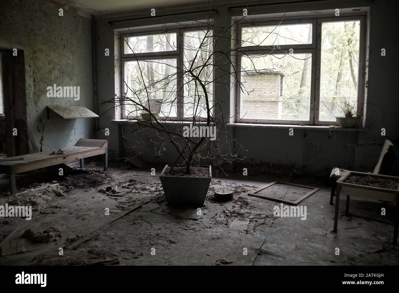 Maternité à l'hôpital no 126 de la ville fantôme de Pripyat, centrale nucléaire de Tchernobyl zone D'Aliénation, Ukraine Banque D'Images