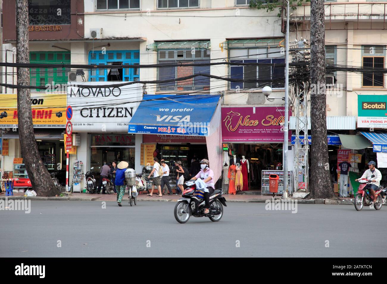 Scène De Rue, Boulevard Le Loi, Ho Chi Minh Ville, Saigon, Vietnam, Asie Du Sud-Est, Asie Banque D'Images