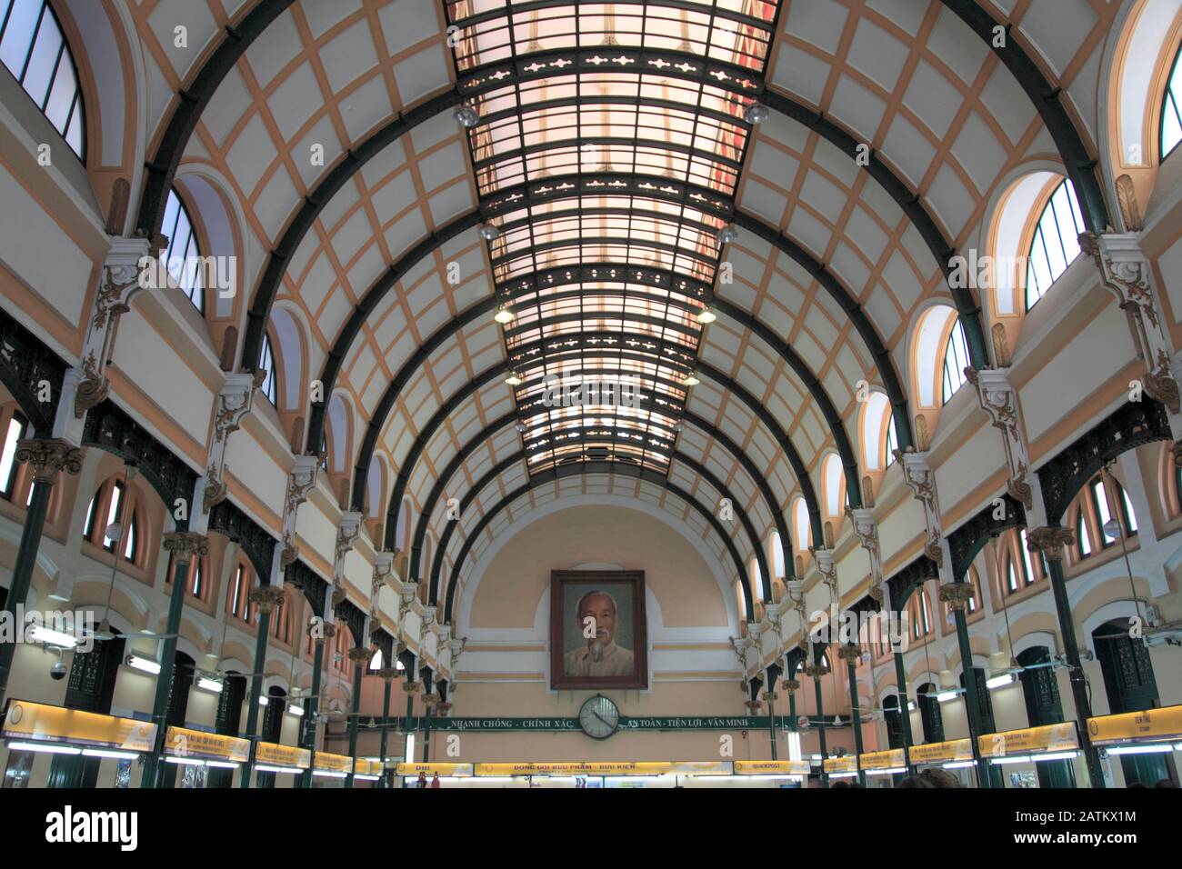 Bureau Central Des Postes, Architecture Coloniale Française, Ho Chi Minh Ville, Saigon, Vietnam, Asie Du Sud-Est, Asie Banque D'Images