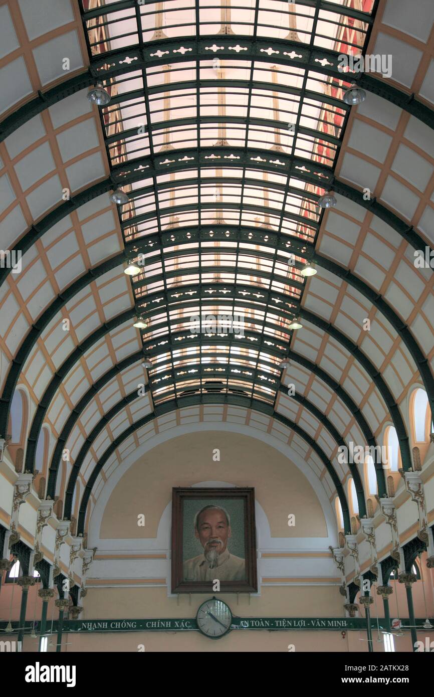 Bureau Central Des Postes, Architecture Coloniale Française, Ho Chi Minh Ville, Saigon, Vietnam, Asie Du Sud-Est, Asie Banque D'Images