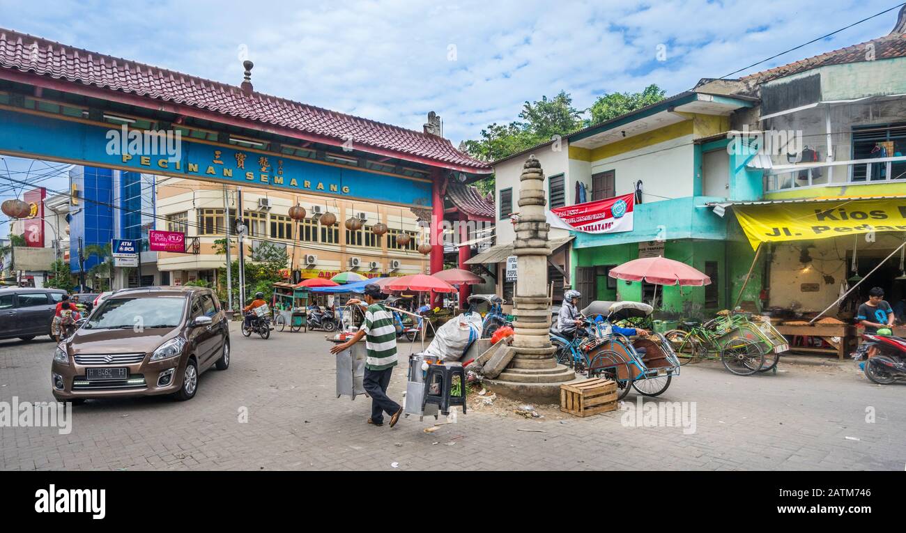 La porte centrale, le Chinatown de Semarang, Indonésie Java Banque D'Images