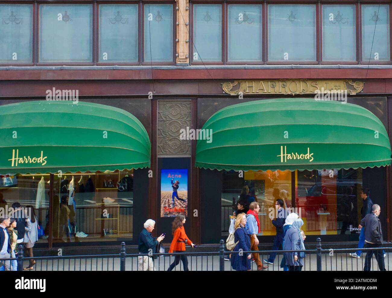 Harrods, Brompton Road, Knightsbridge, Londres, Angleterre. Banque D'Images