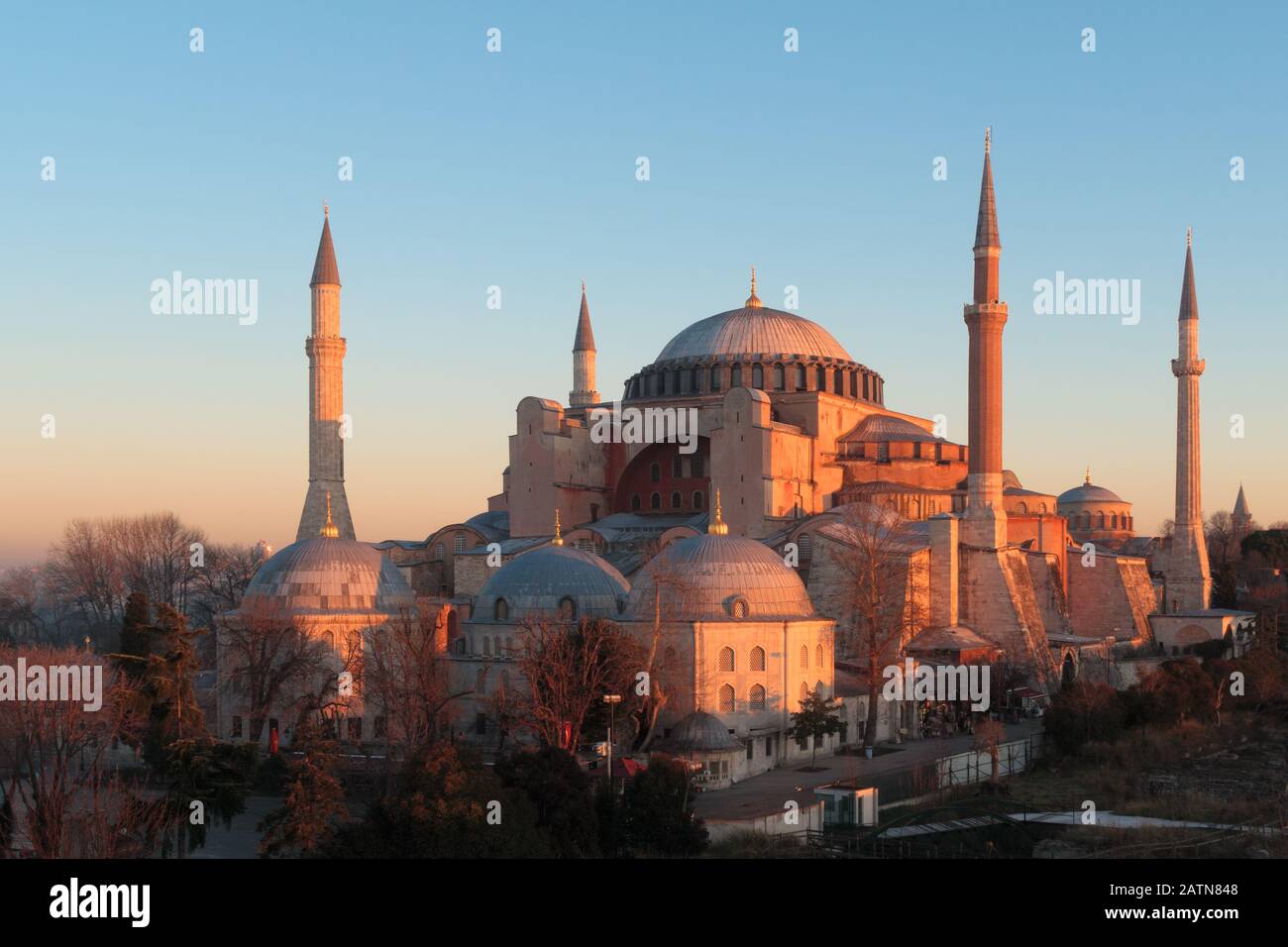 Istanbul, Turquie - 11 Janvier 2020: Turquie Istanbul Vue Élevée De La Mosquée Sainte-Sophie Banque D'Images