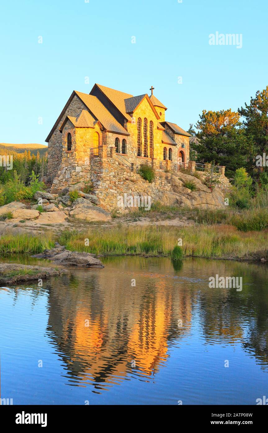 Chapelle sur le rocher, crête à crête l'Autoroute Près de Estes Park, Colorado, USA Banque D'Images