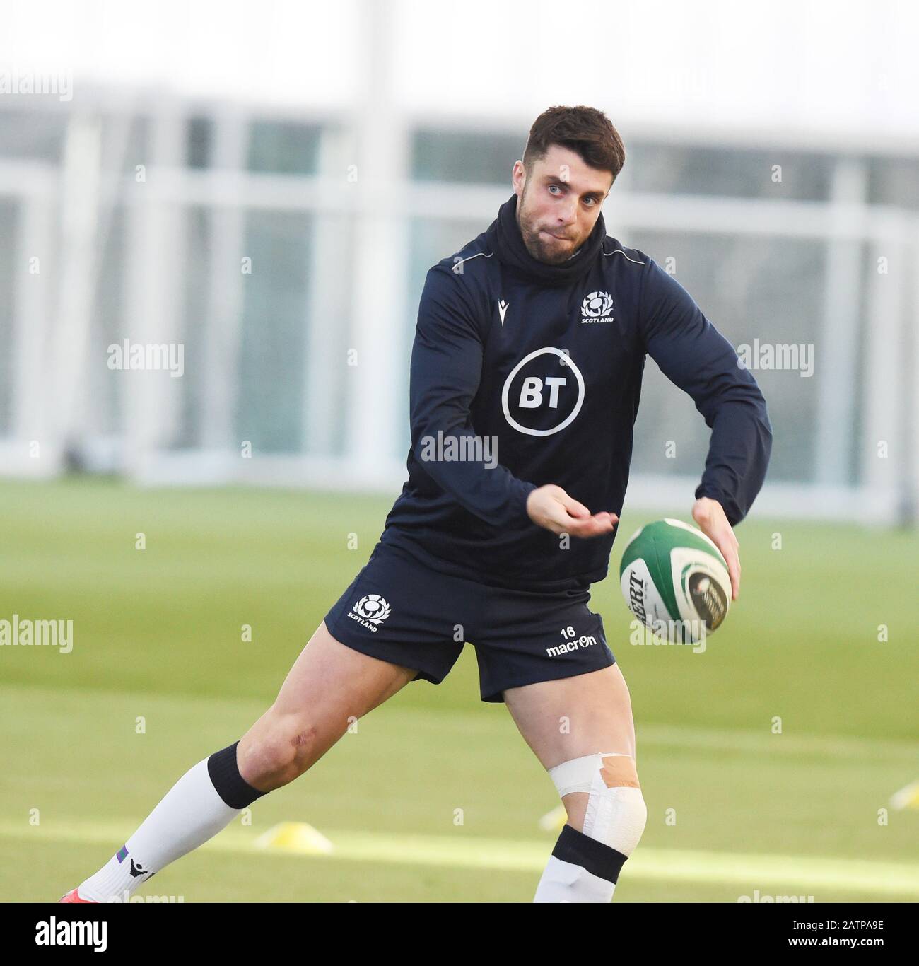 Oriam Sports Performance Center, Riccarton, Édimbourg, Écosse. Royaume-Uni .4-Feb-20 Scottish Rugby Adam Hastings (Glasgow Warriors) session de formation avant 2020 Guinness Six Nations match vs Angleterre à Murrayfield . Crédit: Eric mccowat/Alay Live News Banque D'Images