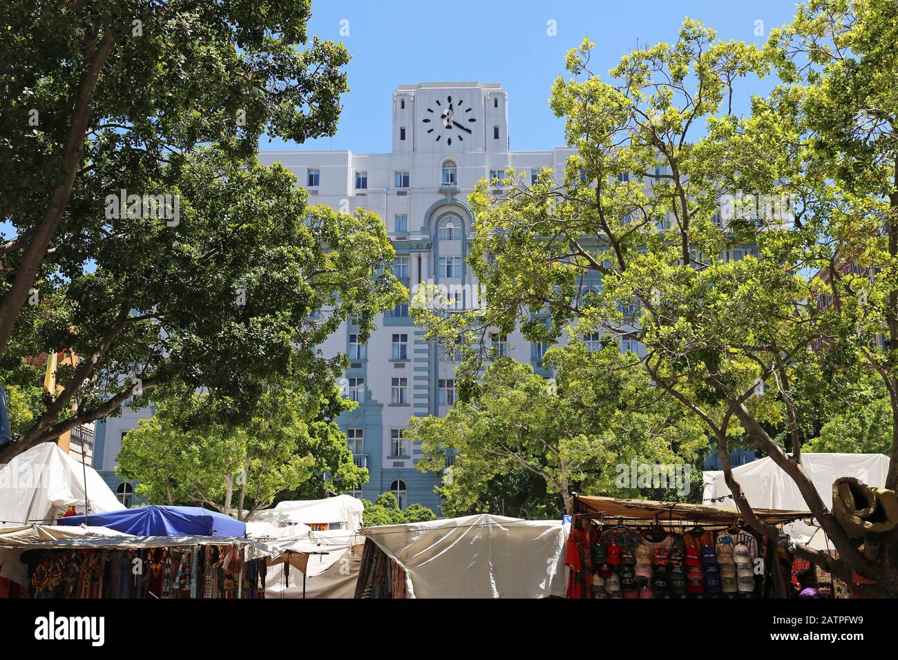 Greenmarket Square Et Onomo Hotels Inn On The Square, Central Business District, Cape Town, Table Bay, Western Cape Province, Afrique Du Sud, Afrique Du Sud, Afrique Du Sud, Afrique Du Sud, Afrique Du Sud, Afrique Du Sud, Afrique Du Sud, Afrique Du Sud Banque D'Images