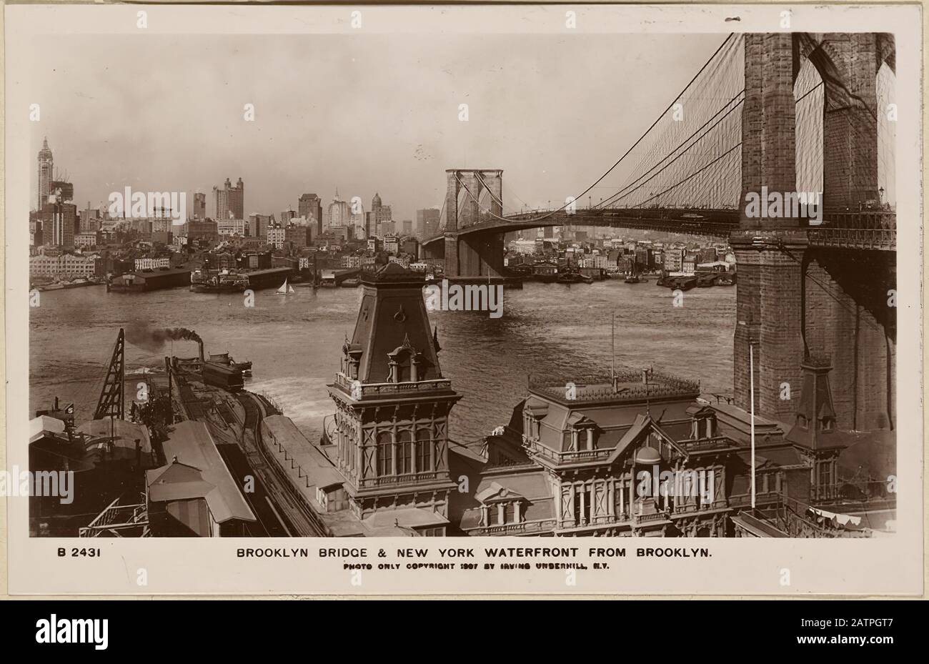 Pont de Brooklyn et bord de mer de New York depuis Brooklyn Banque D'Images