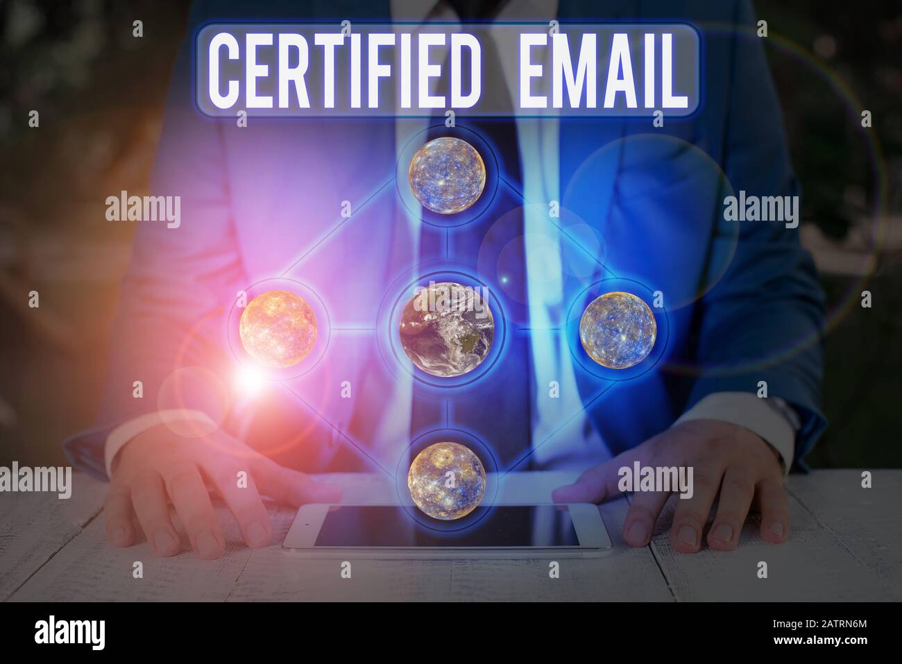 Texte de rédaction de texte e-mail certifié. Photo d'entreprise présentant un e-mail dont l'envoi est certifié par un tiers neutre éléments de cette image fourni Banque D'Images