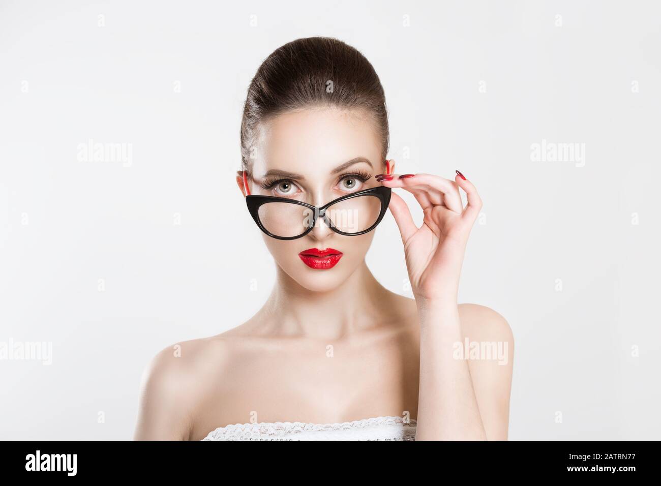 Lunettes Oeil De Chat Banque D Image Et Photos Alamy Lunettes Oeil De Chat Banque D Image Et Photos Alamy