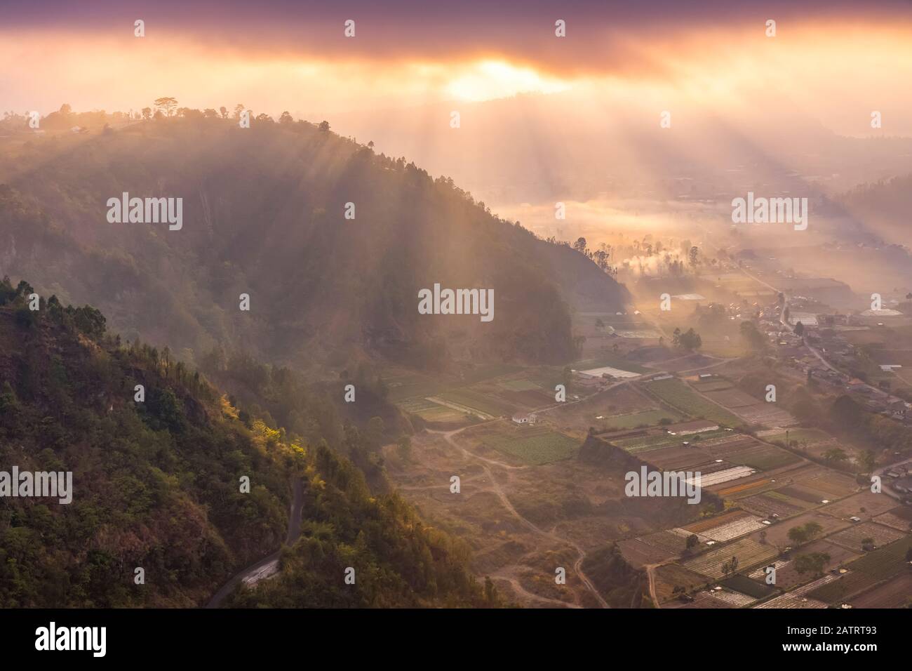 Lever du soleil au Mont Batur ; Bali, Inadonesia Banque D'Images