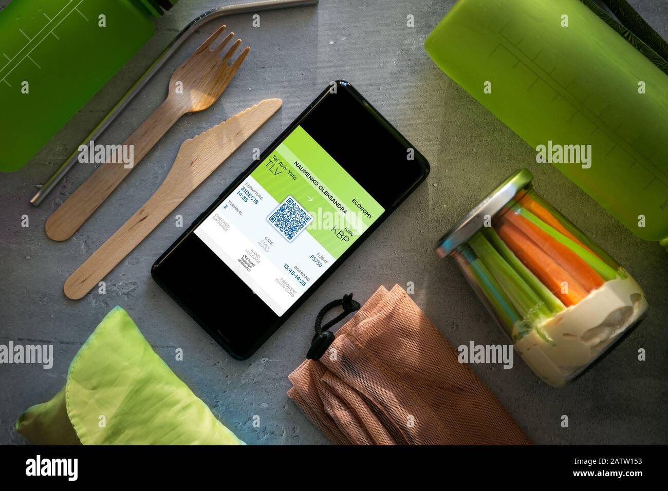 Zéro déchets travel concept - essentiel pour un minimum d'impact négatif lors d'un voyage Banque D'Images